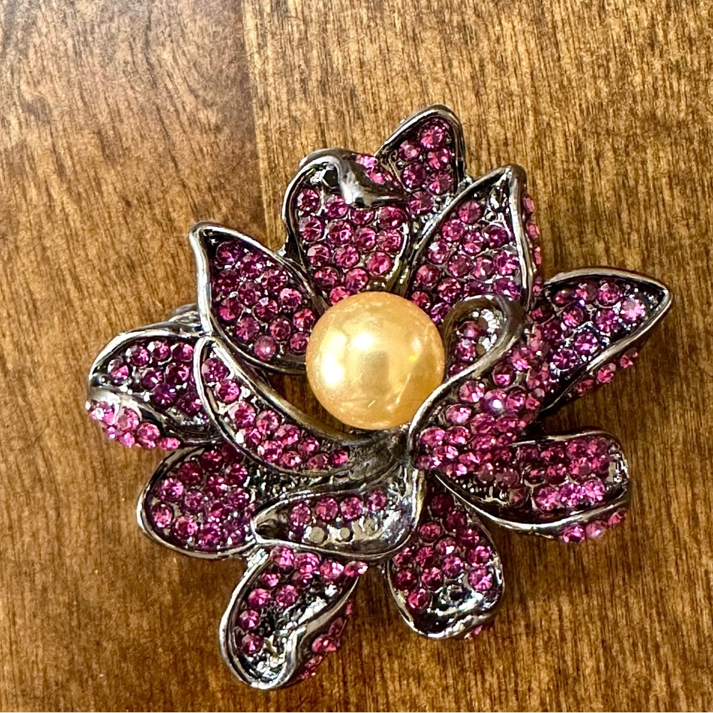 NWOT - Pink and Gold Lotus Blossom Brooch - Picture 8 of 11